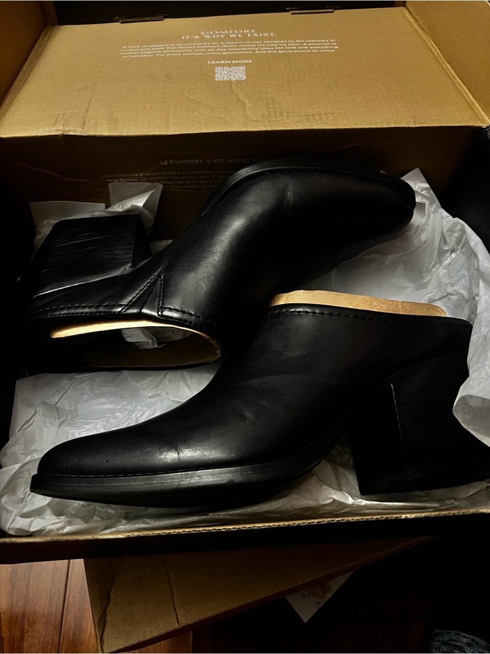 Naturalizer Black Leather Block Heel Mules